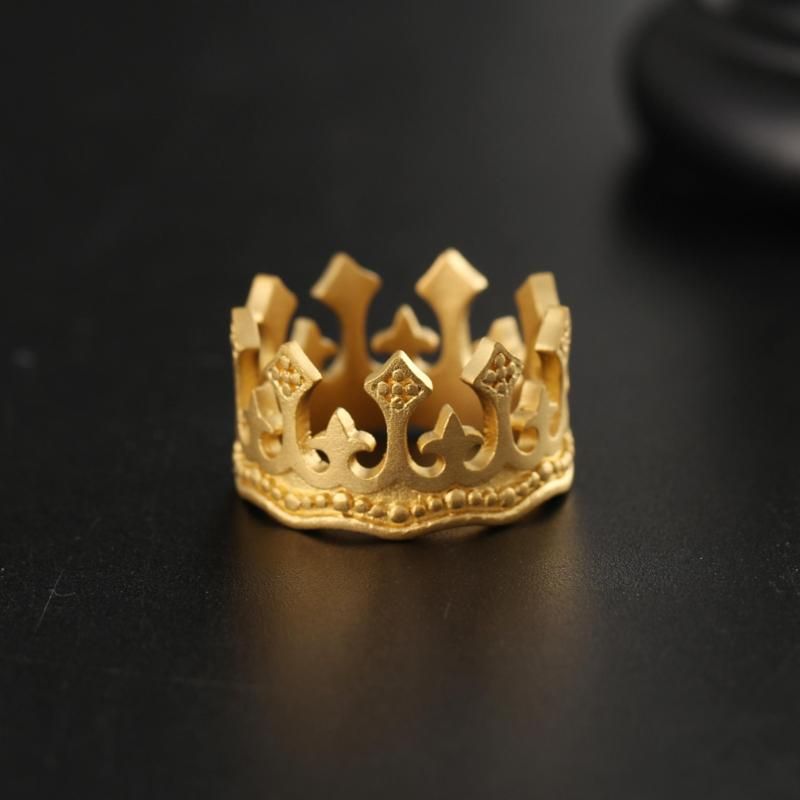 Kings Crown 10K Gold Ring - Vintage and Luxurious Mens Fashion Ring with Unique European Style