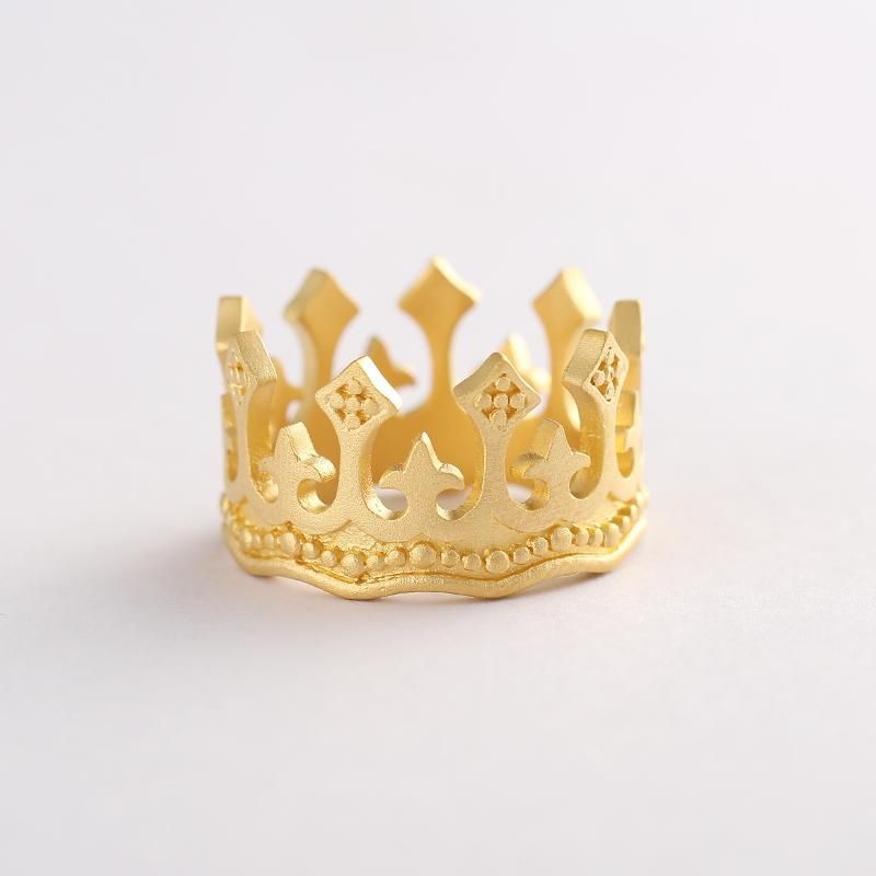 Kings Crown 18K Gold Ring - Vintage and Luxurious Mens Fashion Ring with Unique European Style