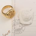 British Royal Family Badge Ring 18k Gold Vintage Seal European And American Fashion Tail Ring Light Luxury Custom