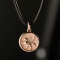 Poetry and Far Away Pegasus God of Hope Pendant in 10K Gold Platinum Devise Light luxury